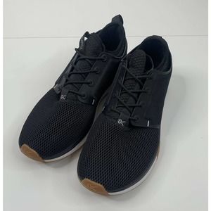 NWOB Kuru Atom Women’s Sneakers Shoes 10M